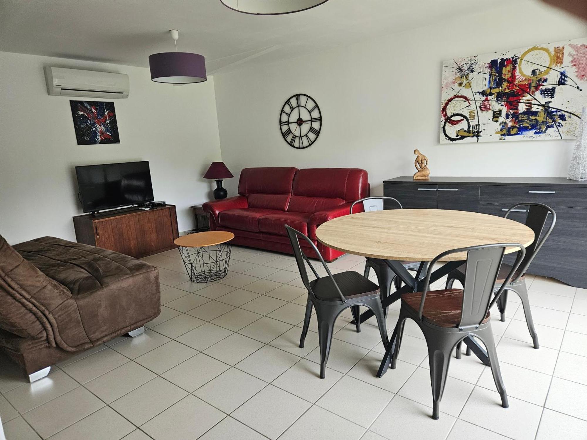 Holiday home Maison Avec 1 Dans Quartier Residentiel Verdoyant Calme *